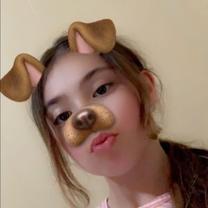 Meet your Posher, Chloe